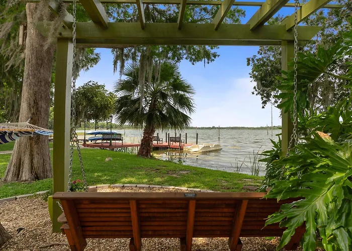 Welcoming 'Little Blue Lakehouse' In Crystal River