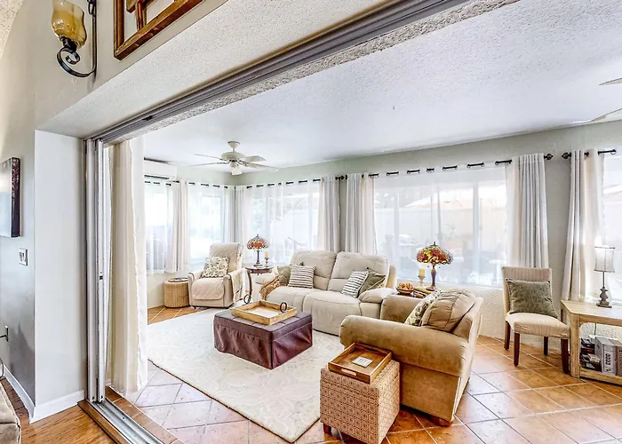 1 Mi To Lake Sumter! Family Retreat W/ Large Patio